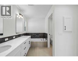 94 Bridgeport Landing, Chestermere, AB T1X3E3 Photo 28