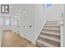 Kitchen - 94 Bridgeport Landing, Chestermere, AB T1X3E3 Photo 6