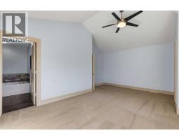 723 23 Avenue NW - photo 31