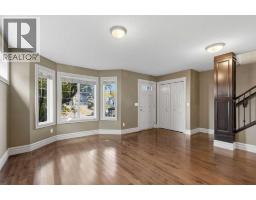 723 23 Avenue NW - photo 3