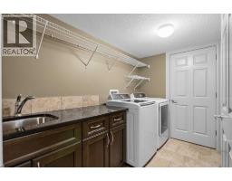 723 23 Avenue NW - photo 41
