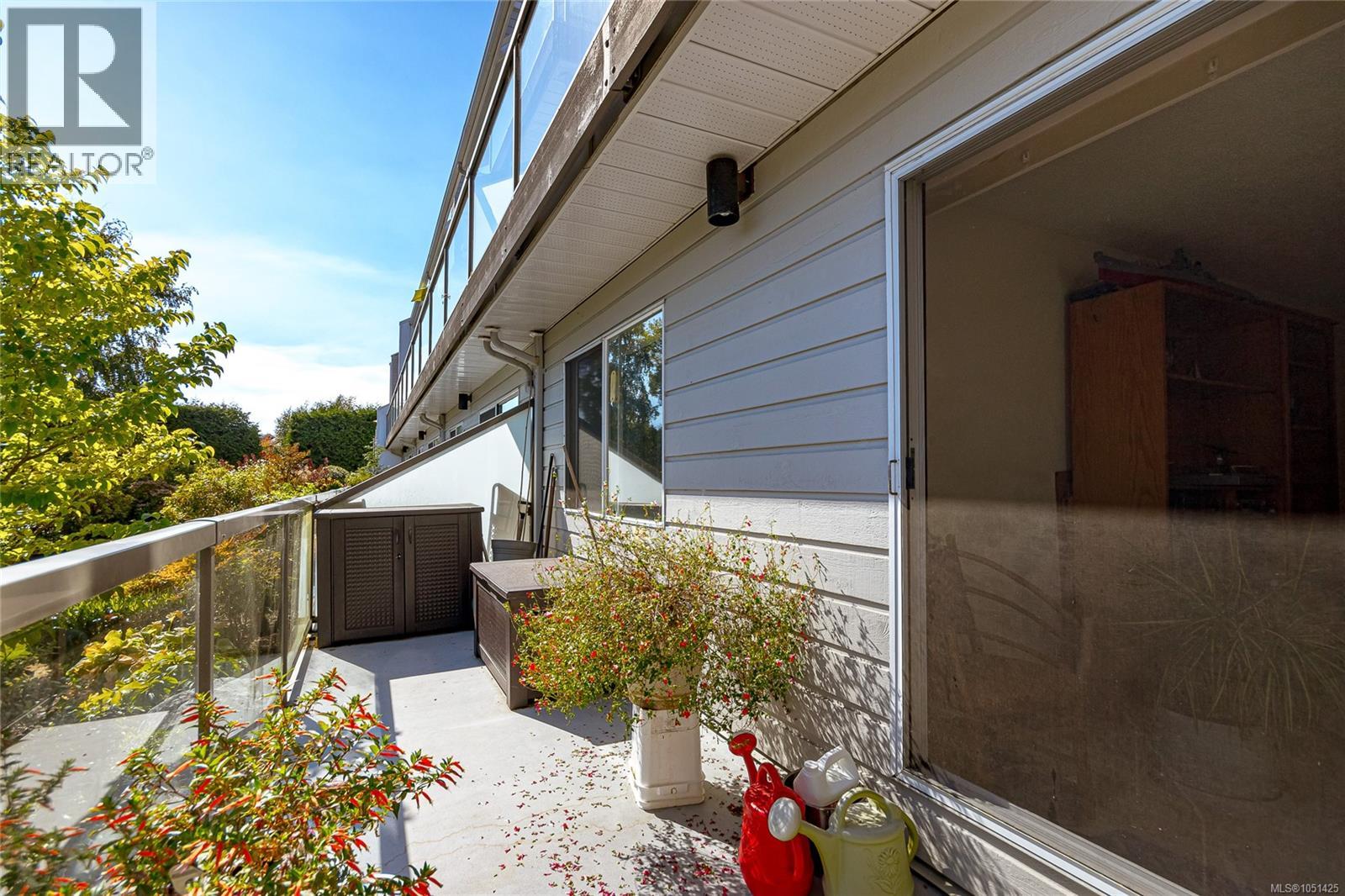 #105 10461 Resthaven Dr - 20