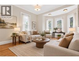 Family room - 4245 William Street, Beamsville, ON L0R1B0 Photo 7