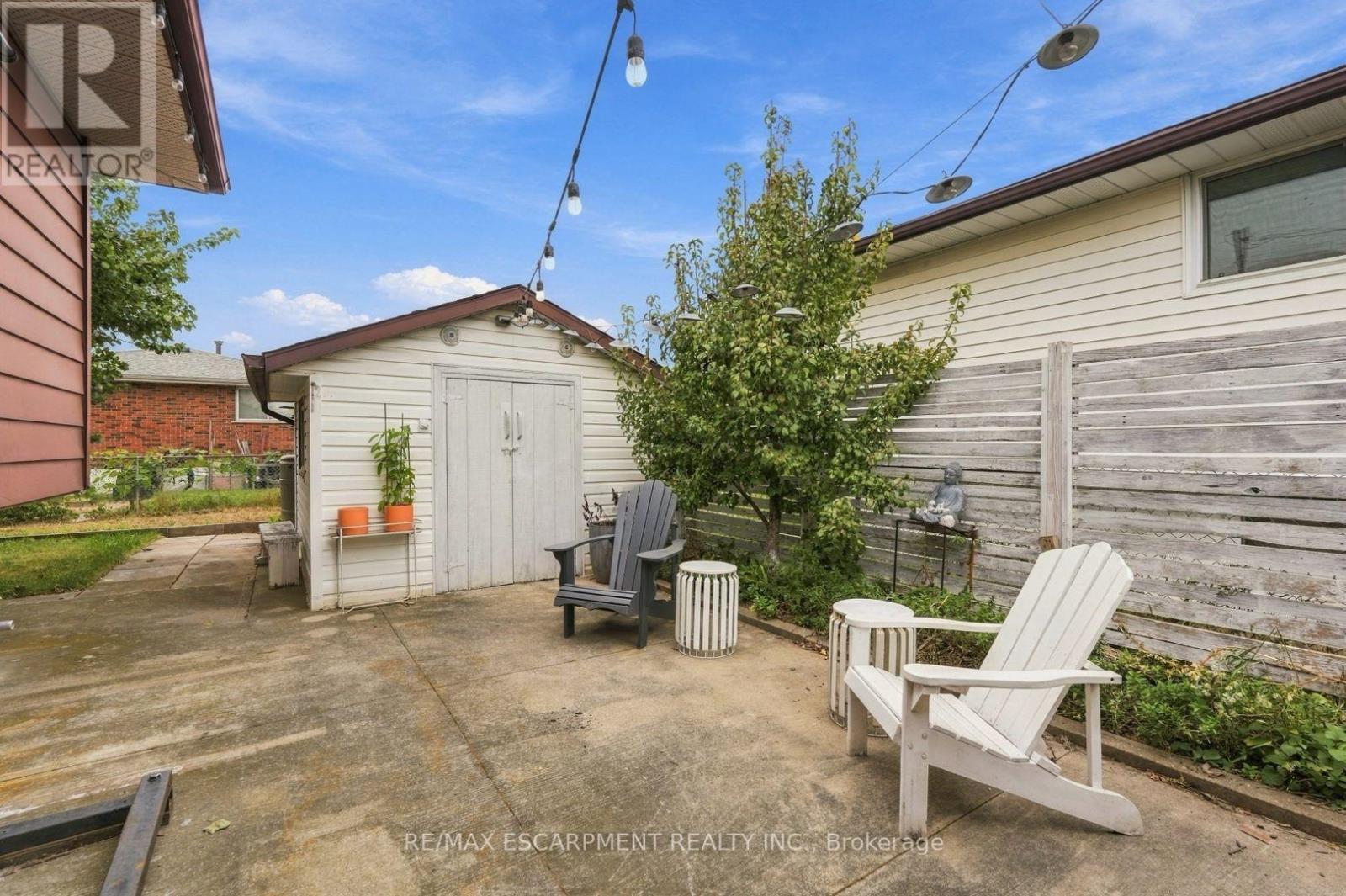 19 ELLINGWOOD AVENUE - 21