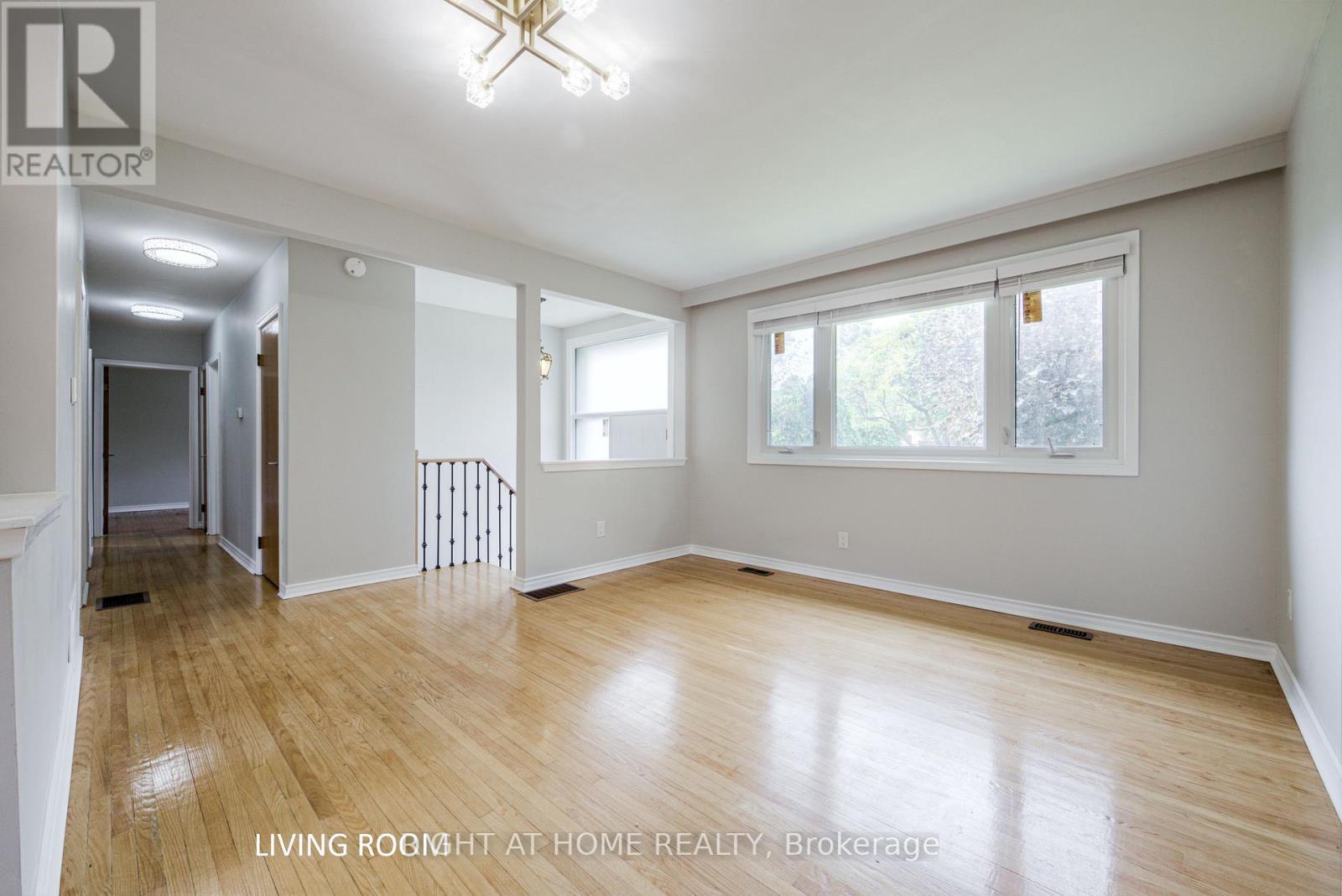 11 Fareham Crescent — photo 13