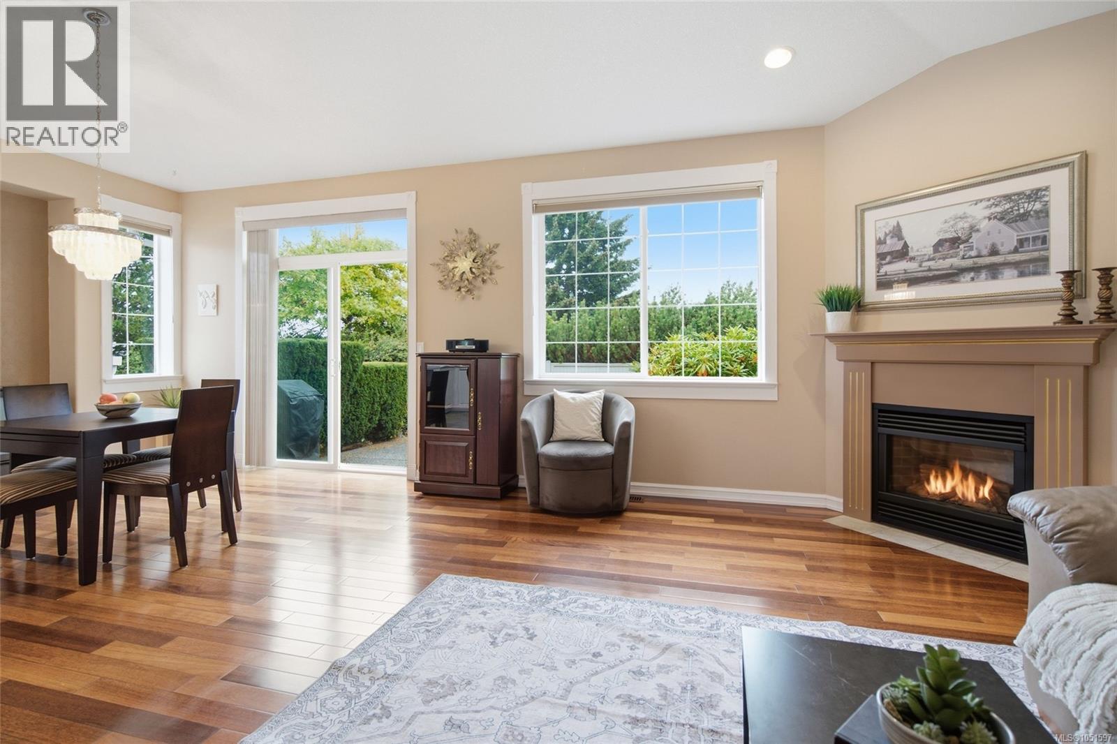 6154 Saturna Ave - Image 12