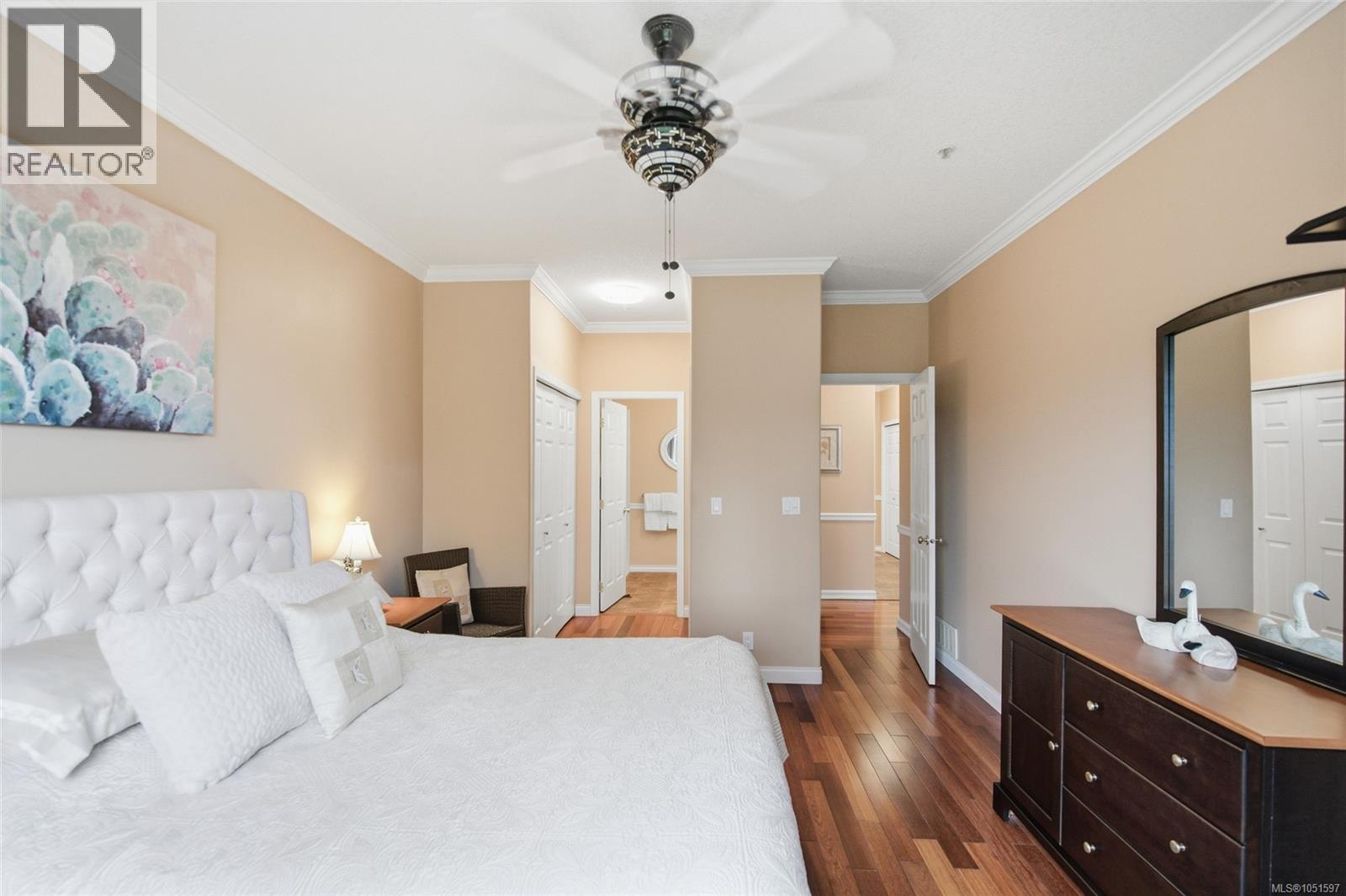 6154 Saturna Ave - Image 23