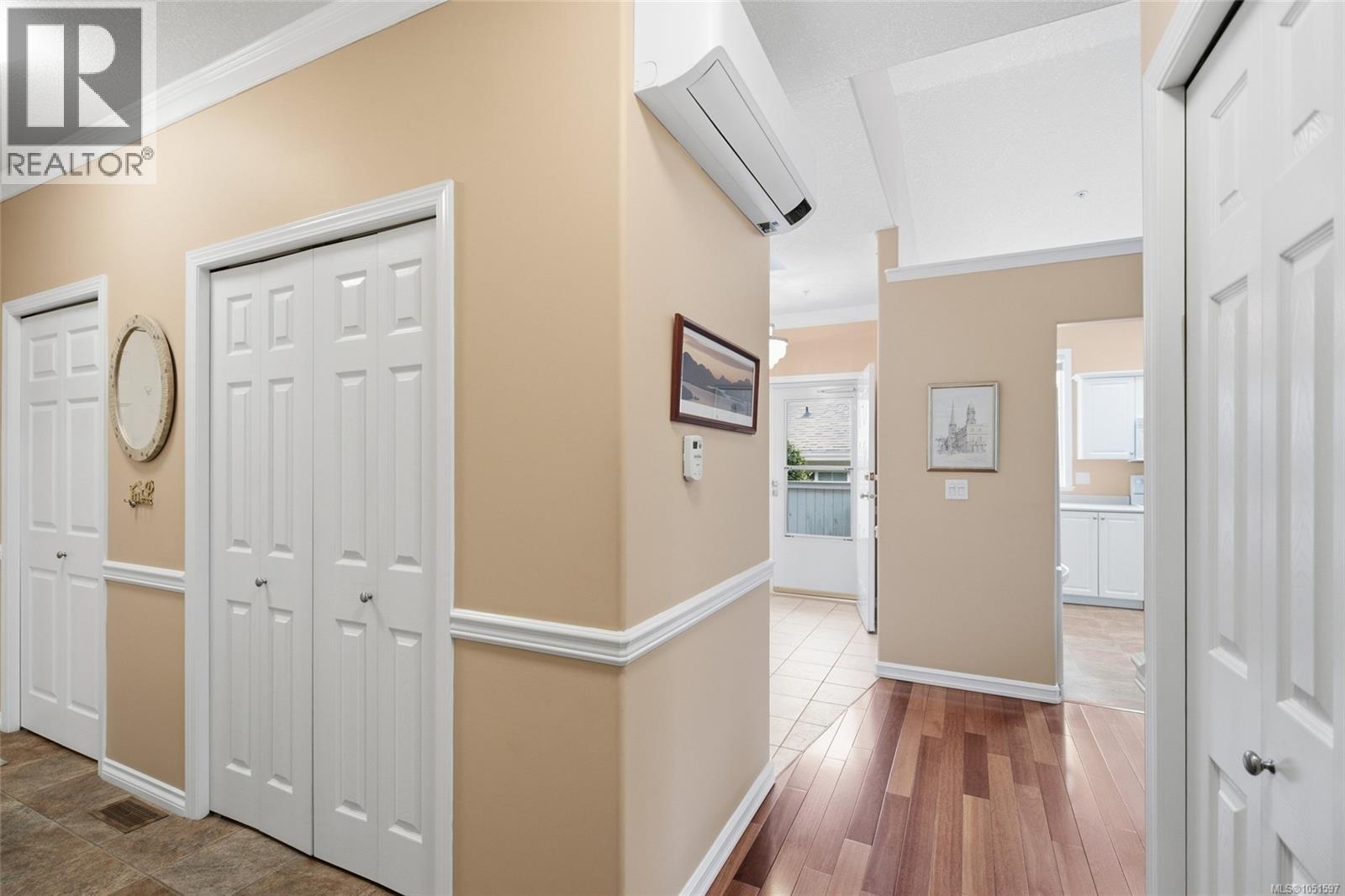 6154 Saturna Ave - 25