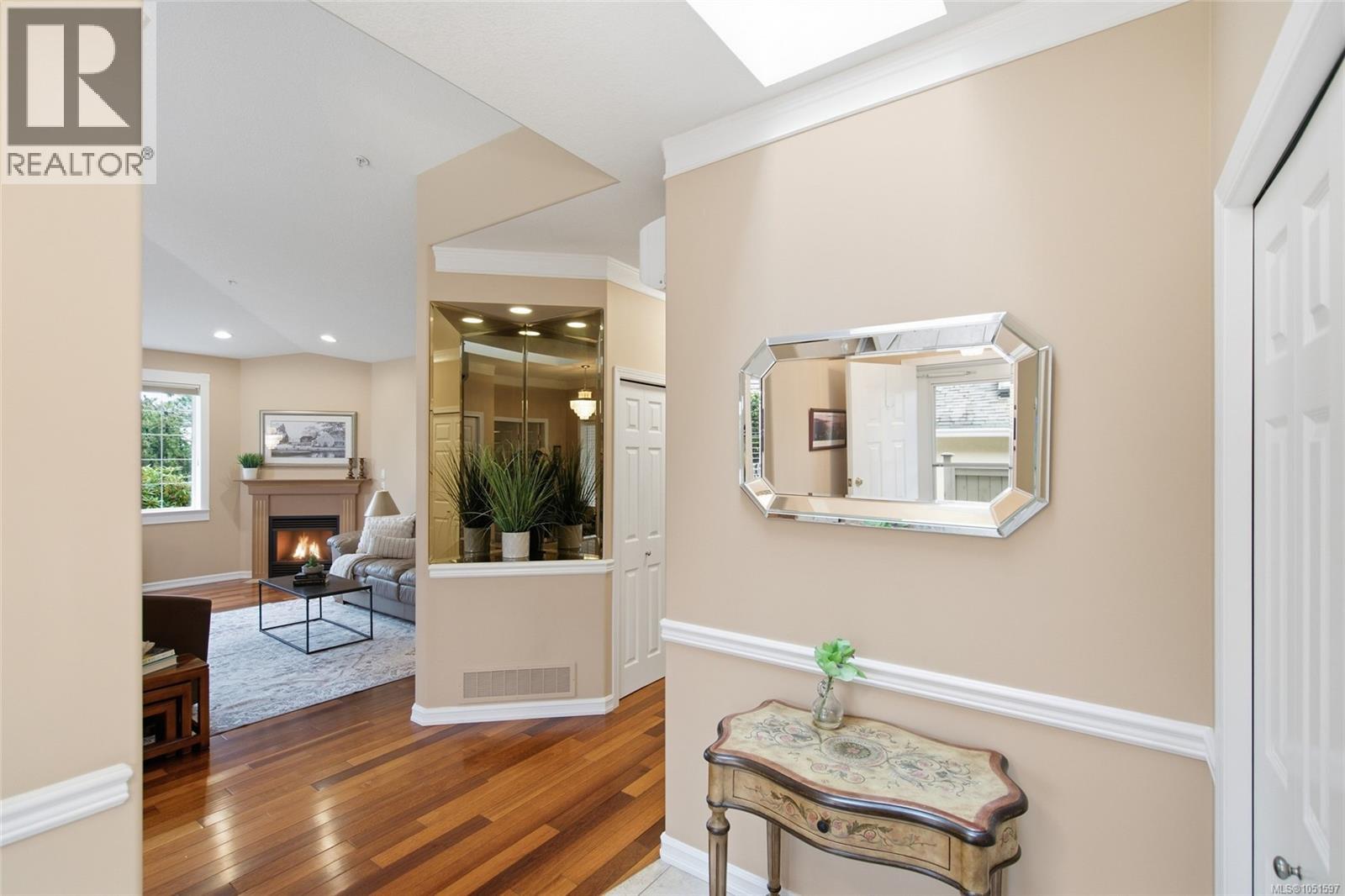 6154 Saturna Ave - Image 27