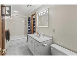 28 Edenstone Way Nw, Calgary, AB T3A3Z4 Photo 42