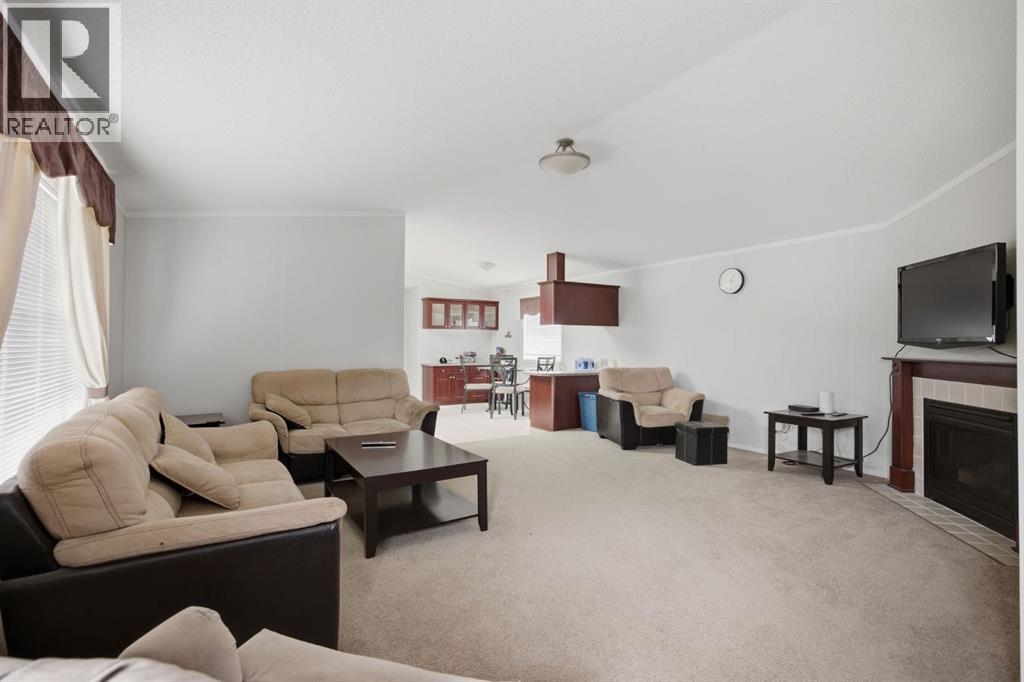 117 Elm Street, Fort McMurray