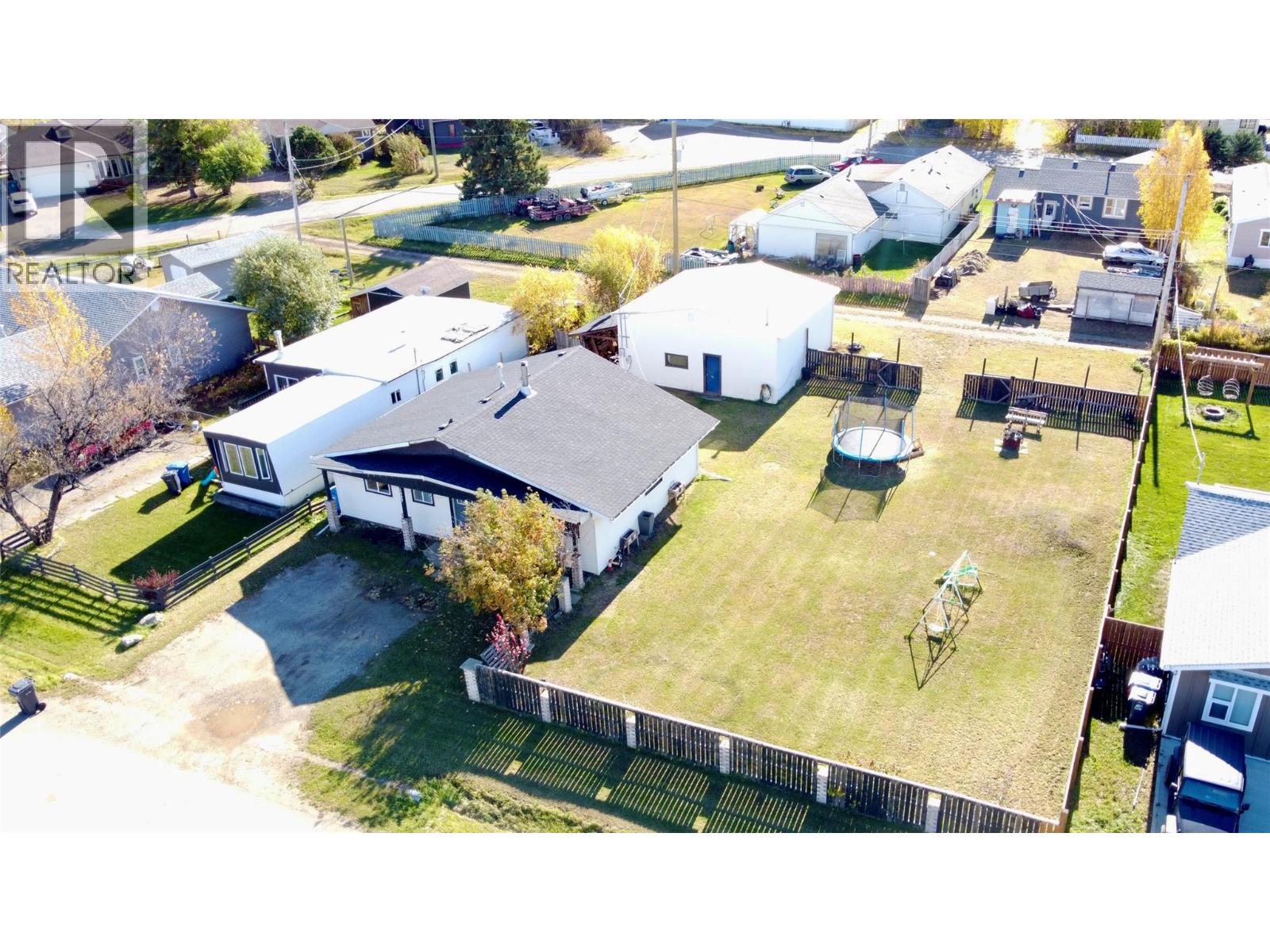 5007 48 Avenue - Image 25