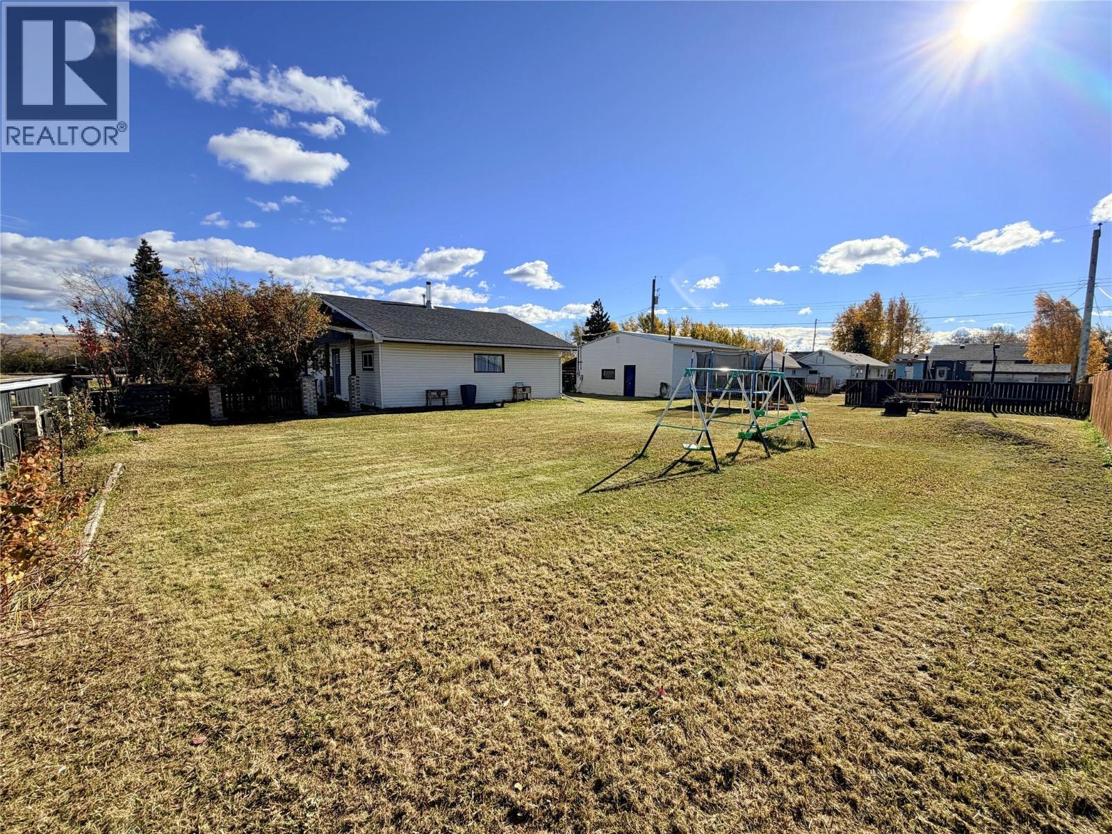 5007 48 Avenue - Image 23