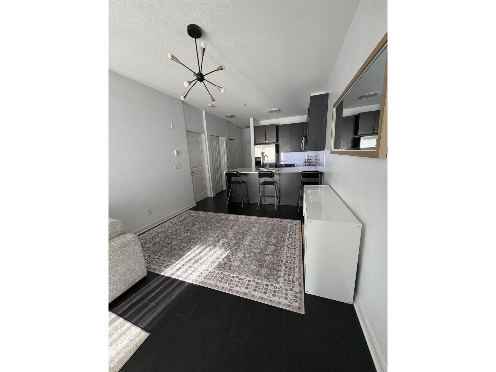 Photo of 207 5655 210A STREET 25