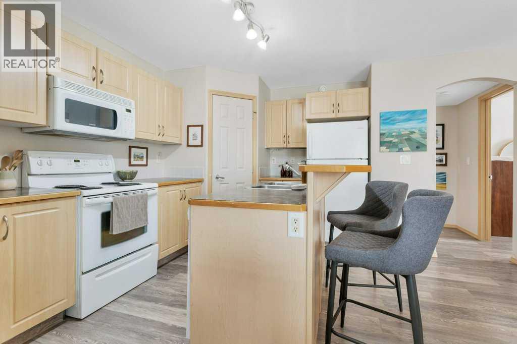 #22 33 Jennings Crescent - 12
