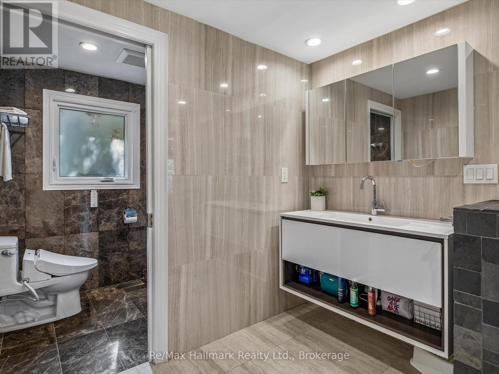 2194 CONSTANCE DRIVE - 31