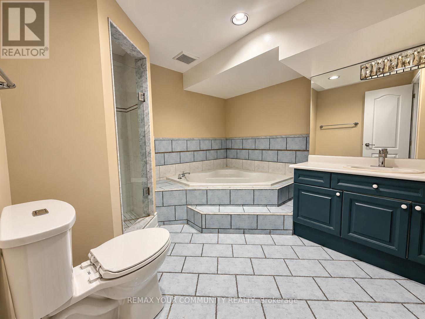Bsmt- 17 Morden Crescent, Ajax, ON photo 4