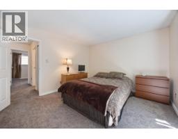 4384 Garden Grove Drive, Burnaby, BC V5G4G6 Photo 15