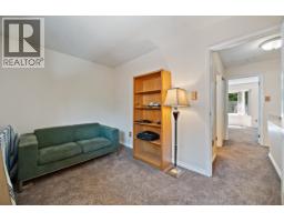4384 Garden Grove Drive, Burnaby, BC V5G4G6 Photo 17