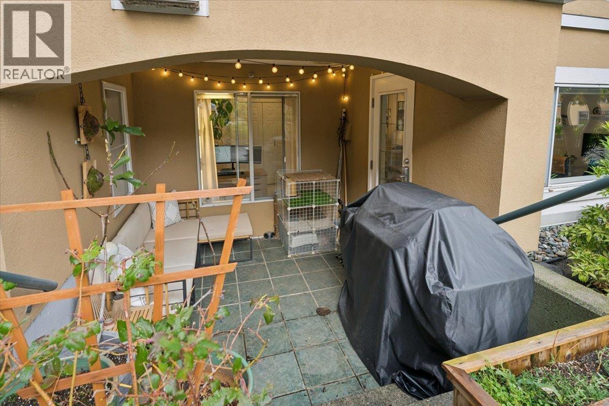 121 3 RIALTO COURT, New Westminster - Image 1