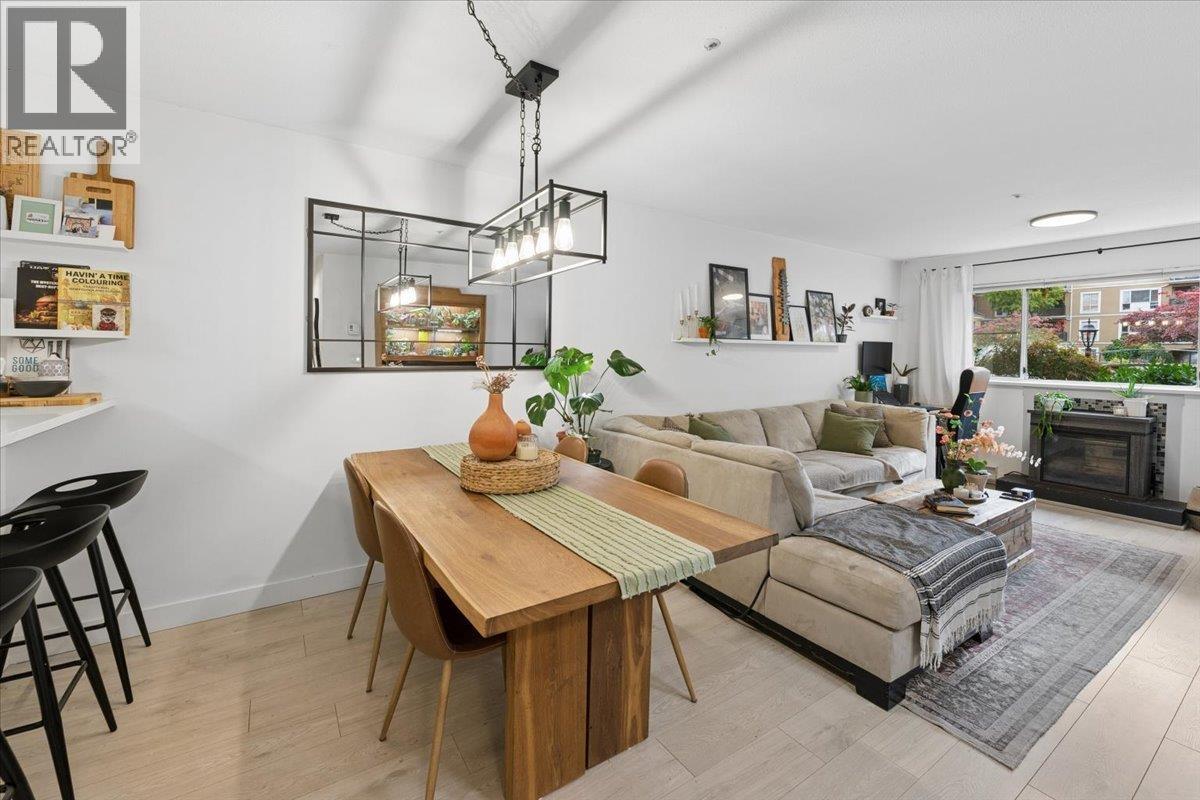 121 3 RIALTO COURT, New Westminster - Image 1