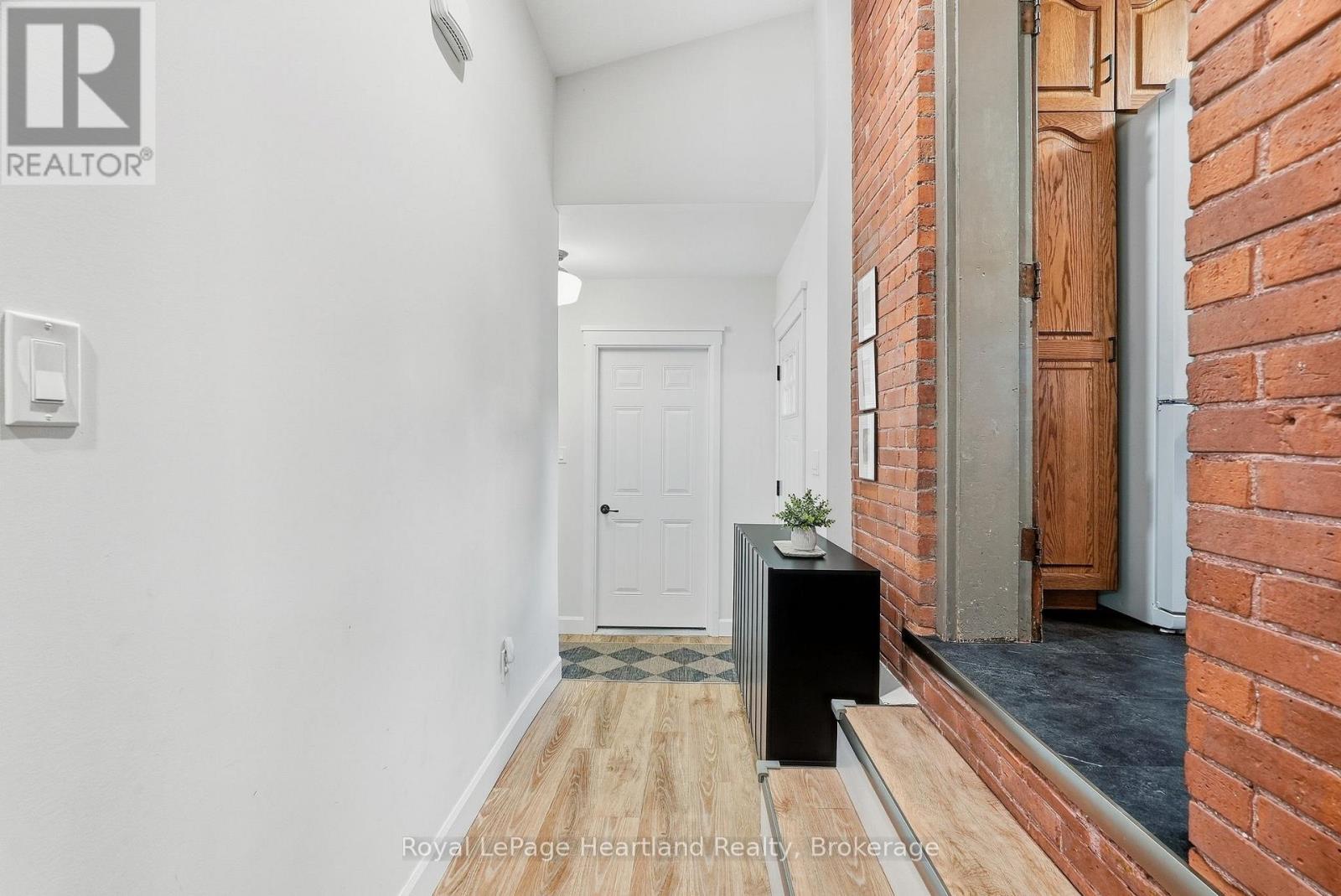 184 MAIN STREET - 19