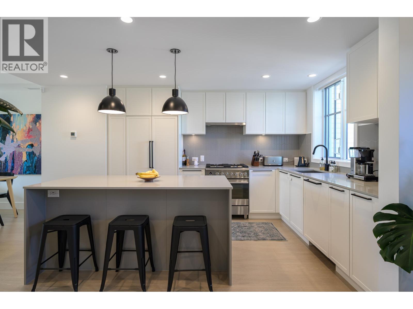 6363 SOUTHLANDS Drive, Delta