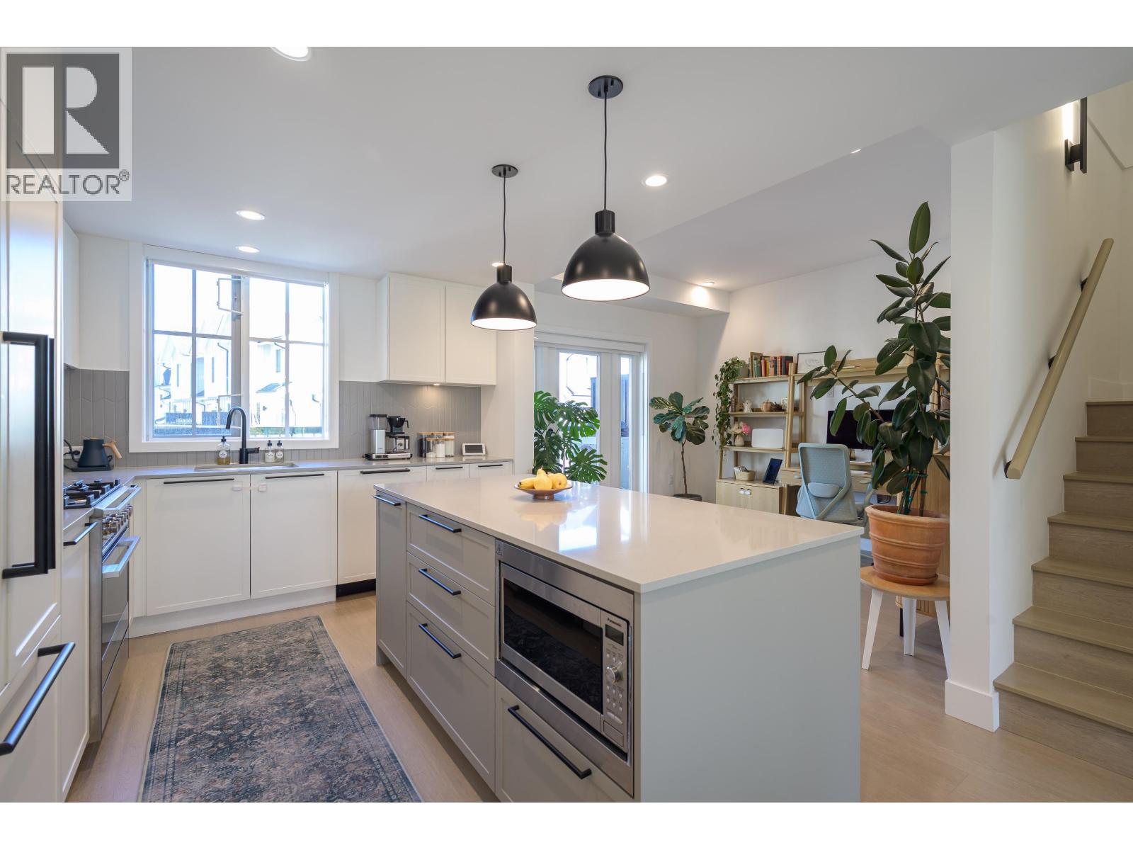 6363 SOUTHLANDS Drive, Delta