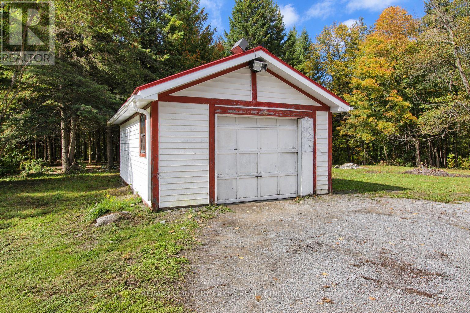1945 COUNTY ROAD 48 - 49