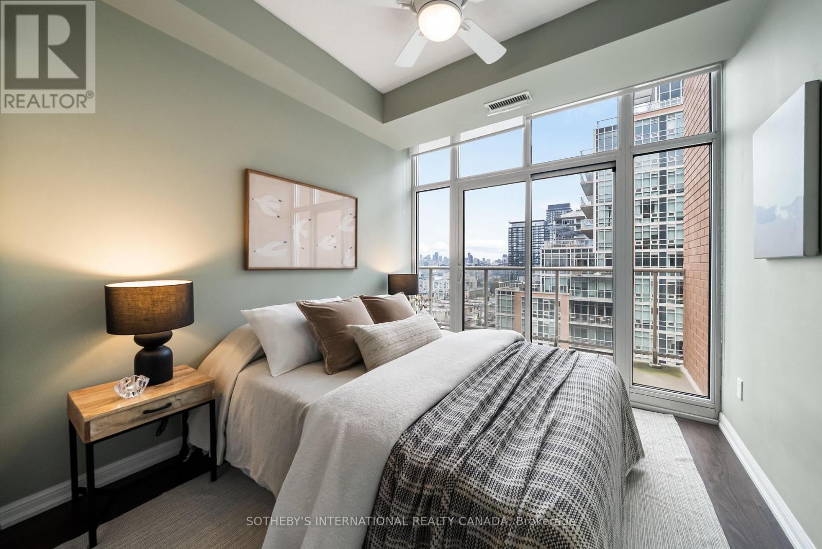 #1913 85 EAST LIBERTY STREET - 18
