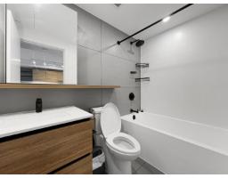 17xx 13428 105 Avenue, Surrey, BC V3T0S6 Photo 9