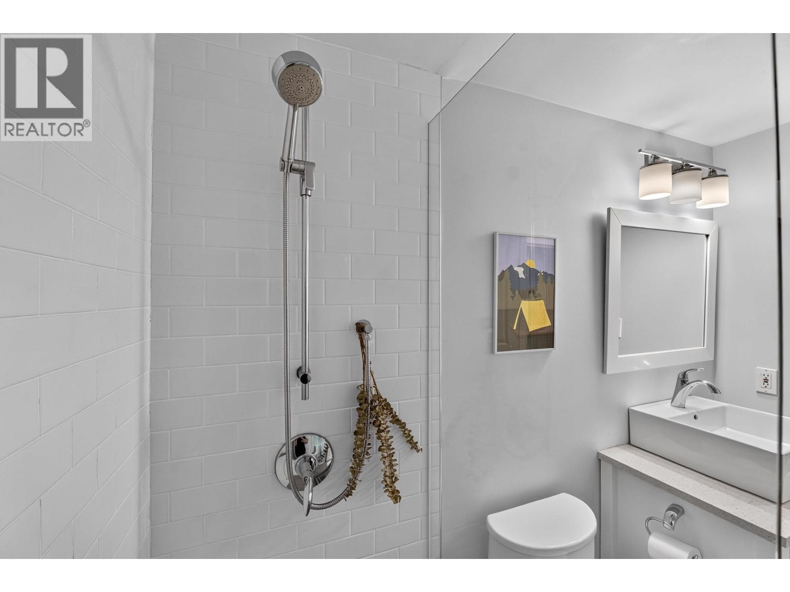 Photo of 208 2288 W 12TH AVENUE 25