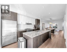 102 548 Foster Avenue, Coquitlam, BC V3J0E2 Photo 9