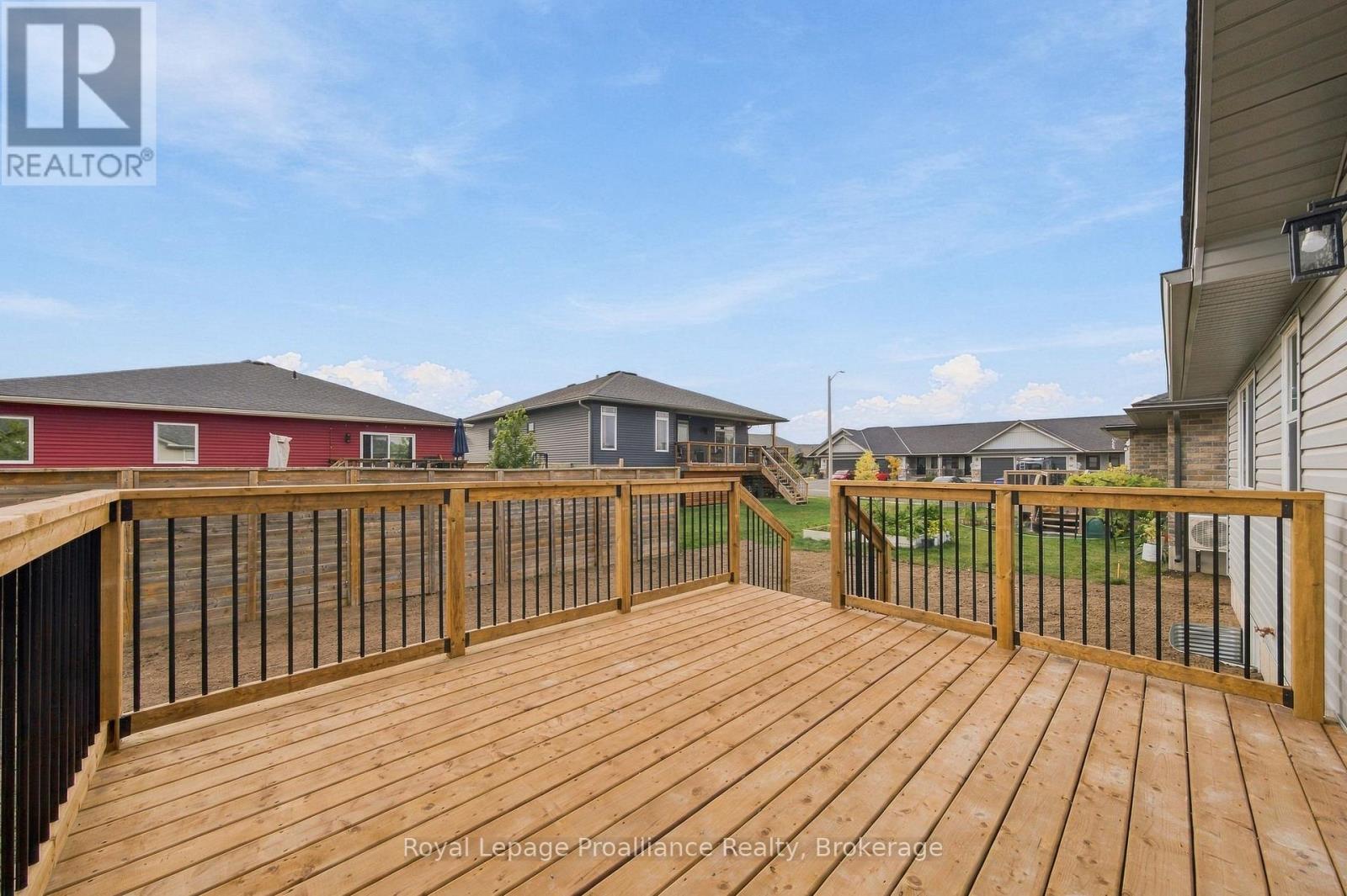 100 HASTINGS PARK DRIVE - 31