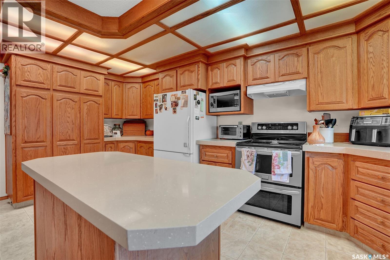 8 Emerald PLACE - 16