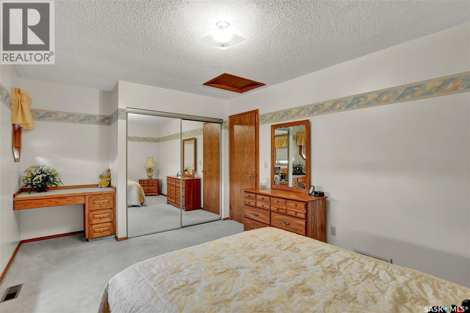 8 Emerald PLACE - Image 34