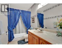 8 Emerald Place, Edenwold Rm No 158, SK S4T3B3 Photo 30