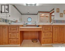 8 Emerald Place, Edenwold Rm No 158, SK S4T3B3 Photo 40