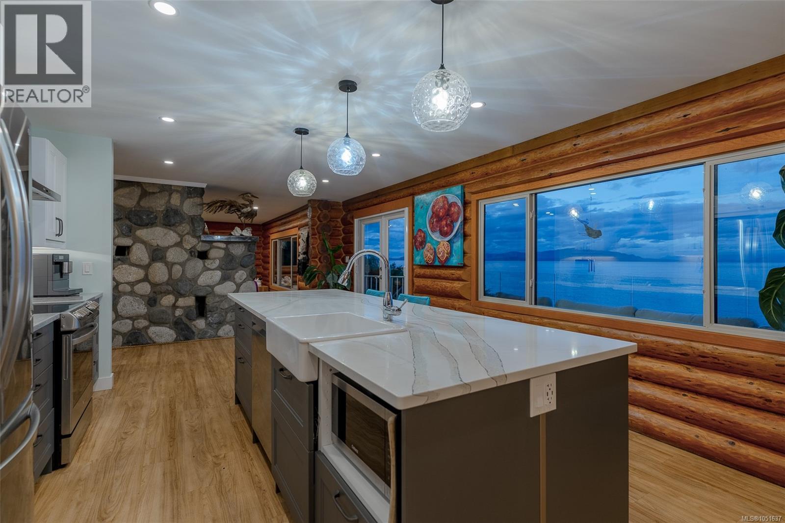 1388 Reef Rd - Image 40
