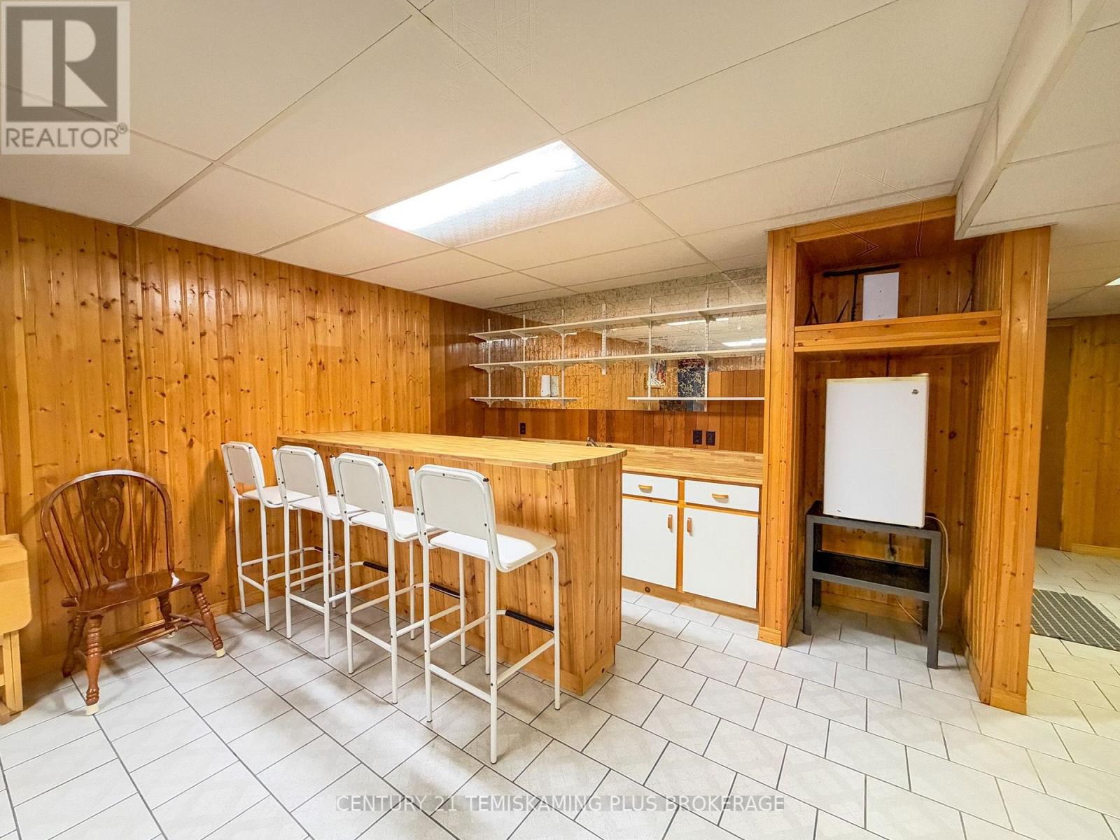 887726 HWY 65 W - 24