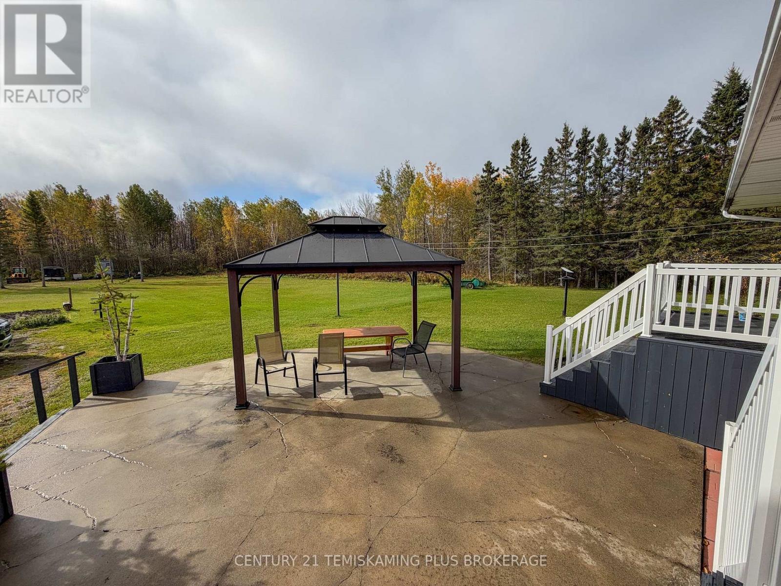 887726 HWY 65 W - Image 29