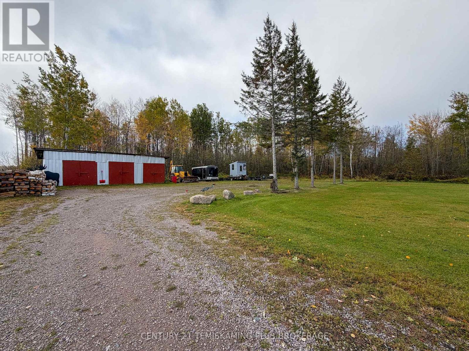 887726 HWY 65 W - 37