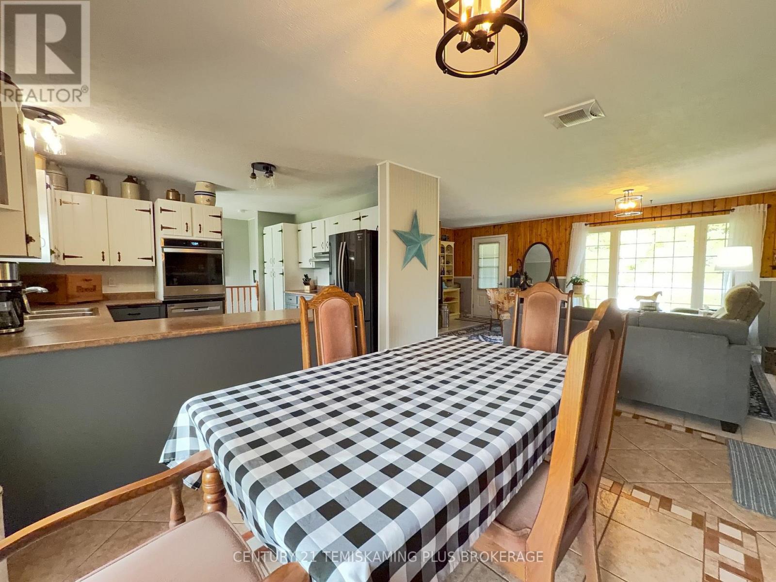 887726 HWY 65 W - Image 6