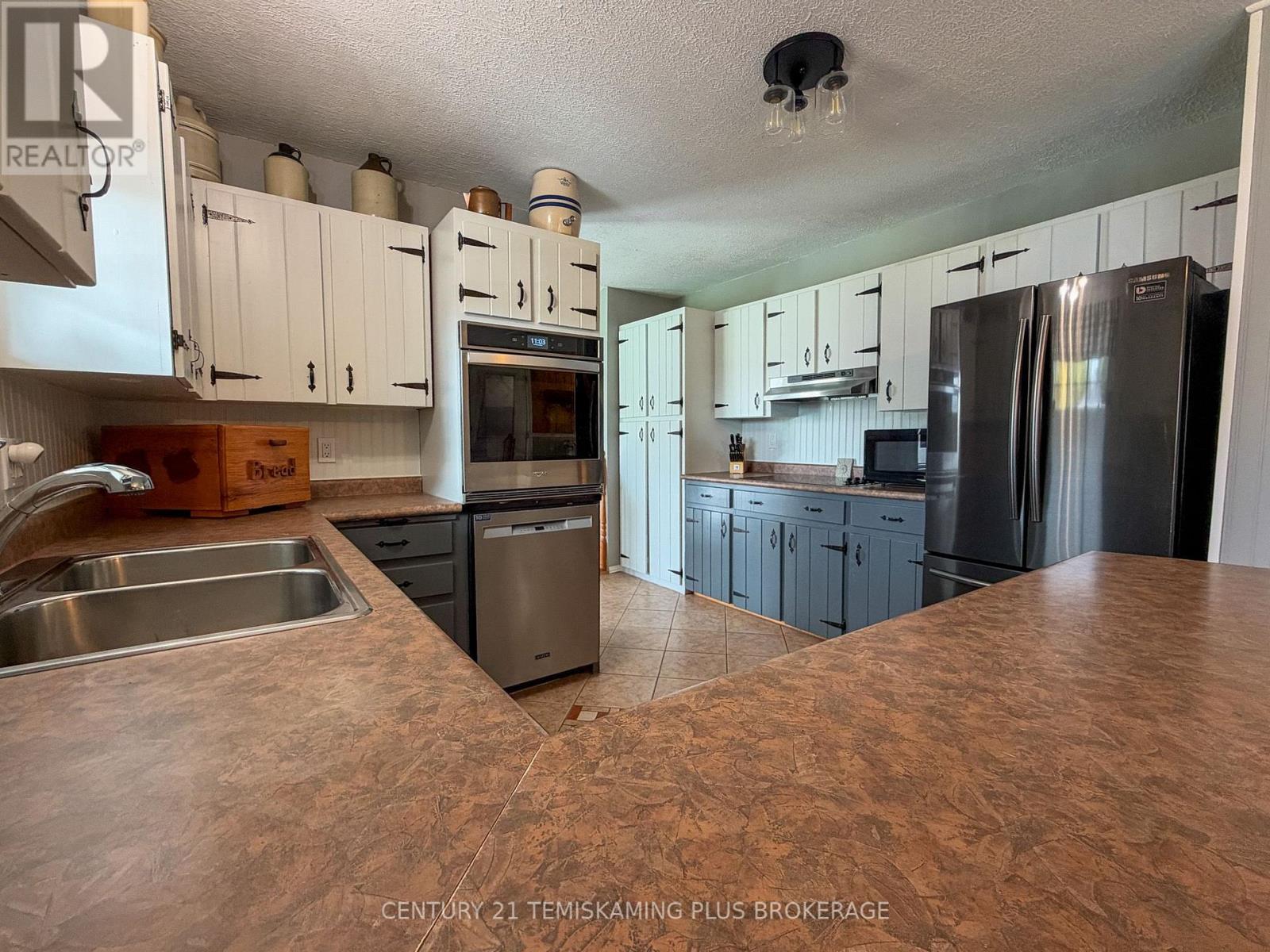 887726 HWY 65 W - 8