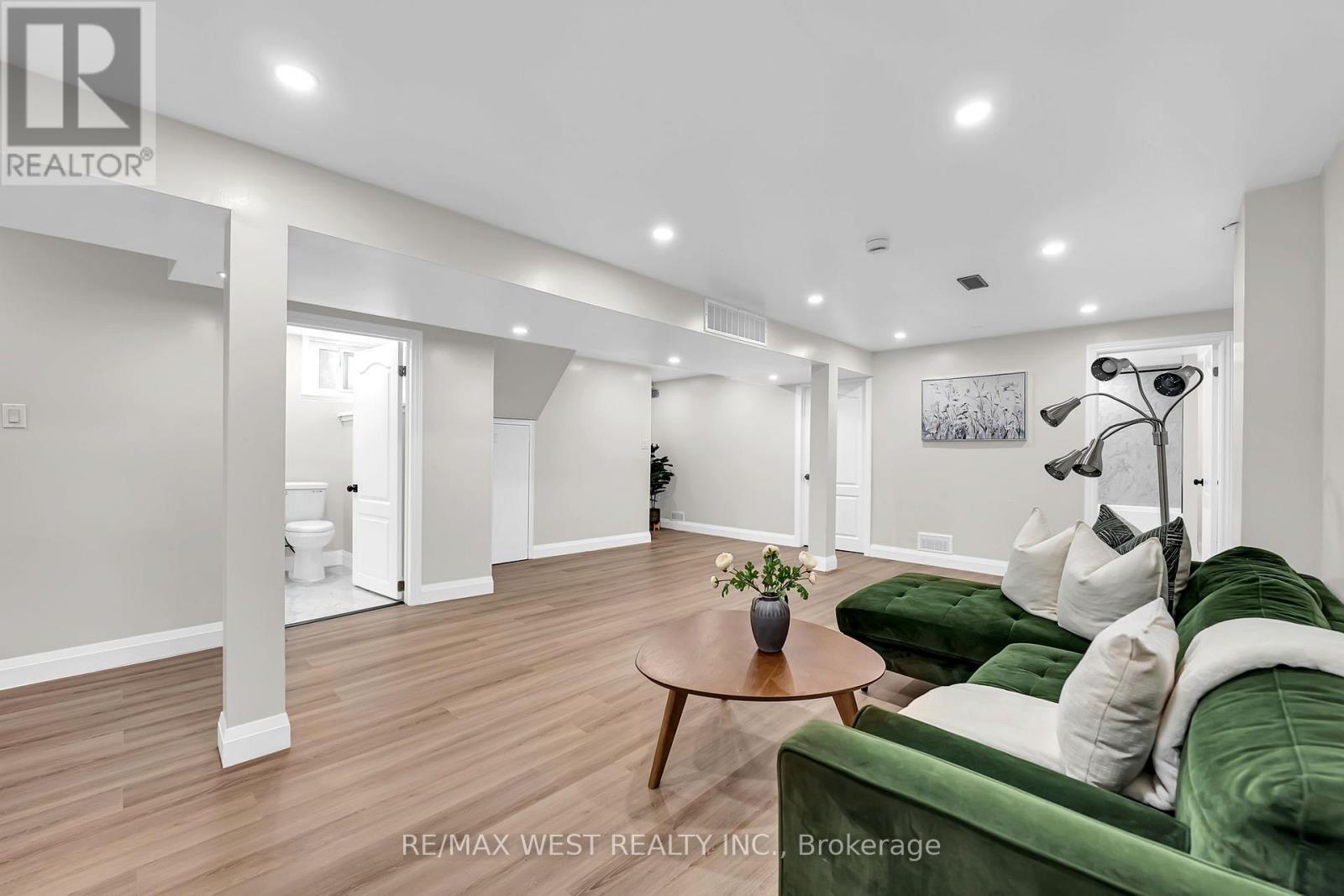 67 Burncrest Drive, Toronto, ON photo 21