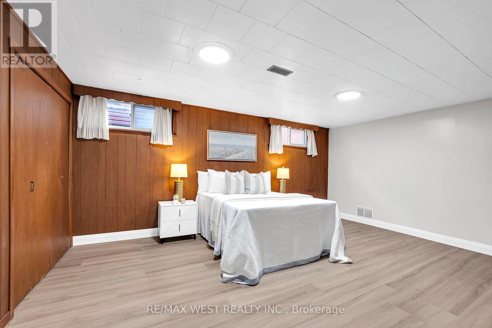 67 BURNCREST DRIVE - 27