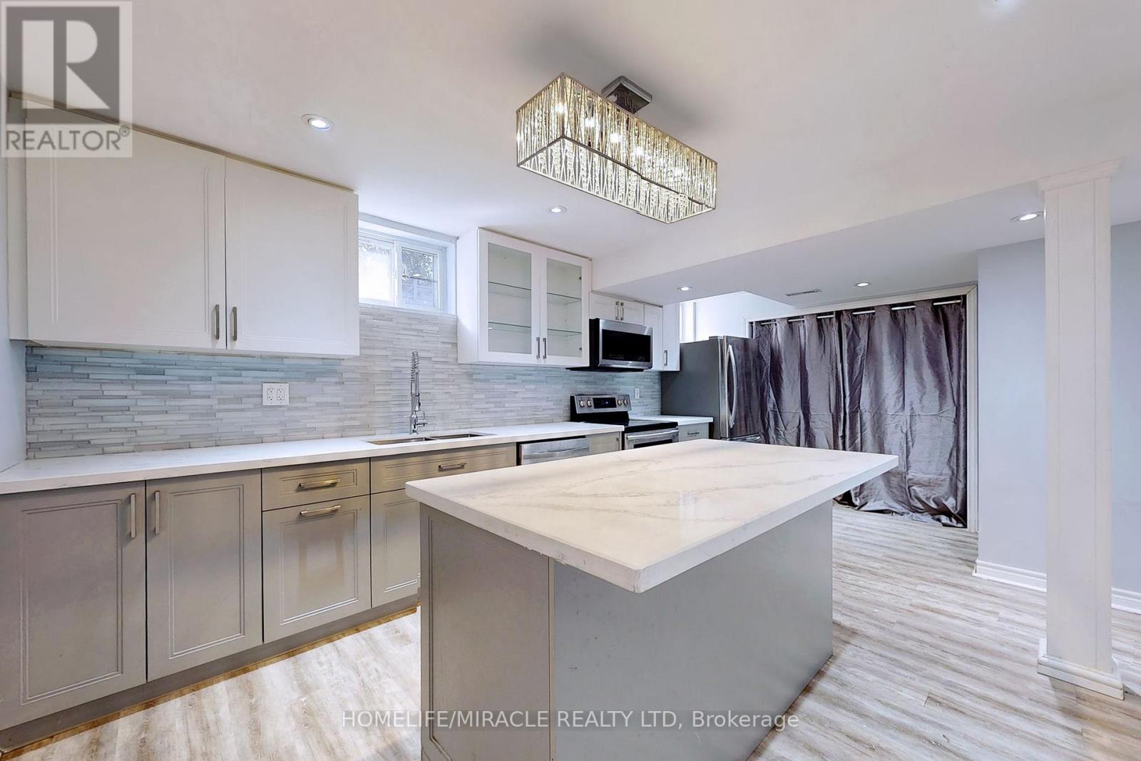 bsmt- 253 Wilson Road North, Oshawa, ON photo 12