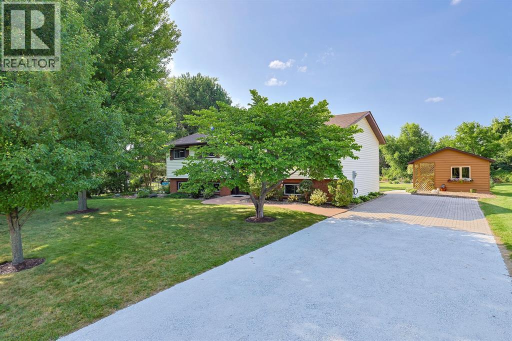 3534 CLARENCE STREET - 3