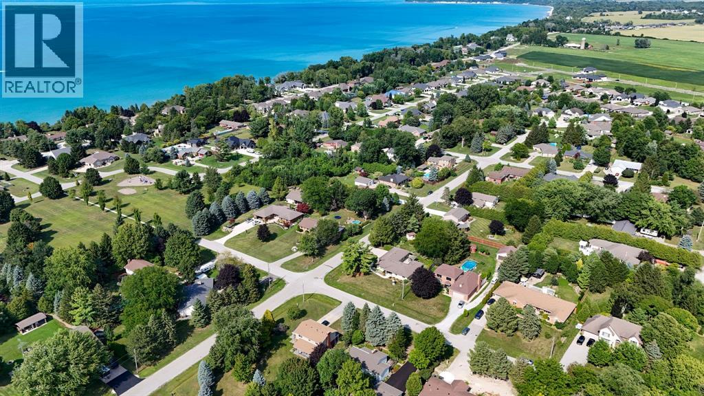 3534 CLARENCE STREET - 47