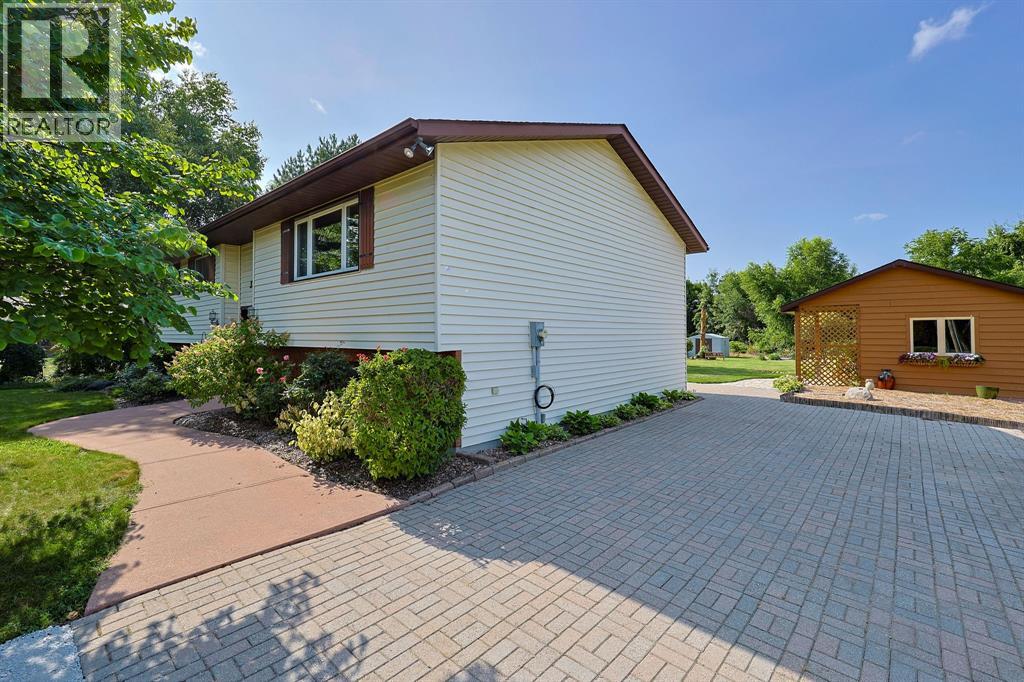 3534 CLARENCE STREET - 5